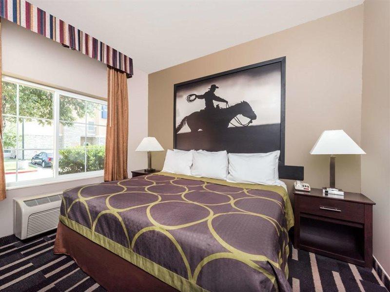 Super 8 By Wyndham Fort Worth North Exterior photo